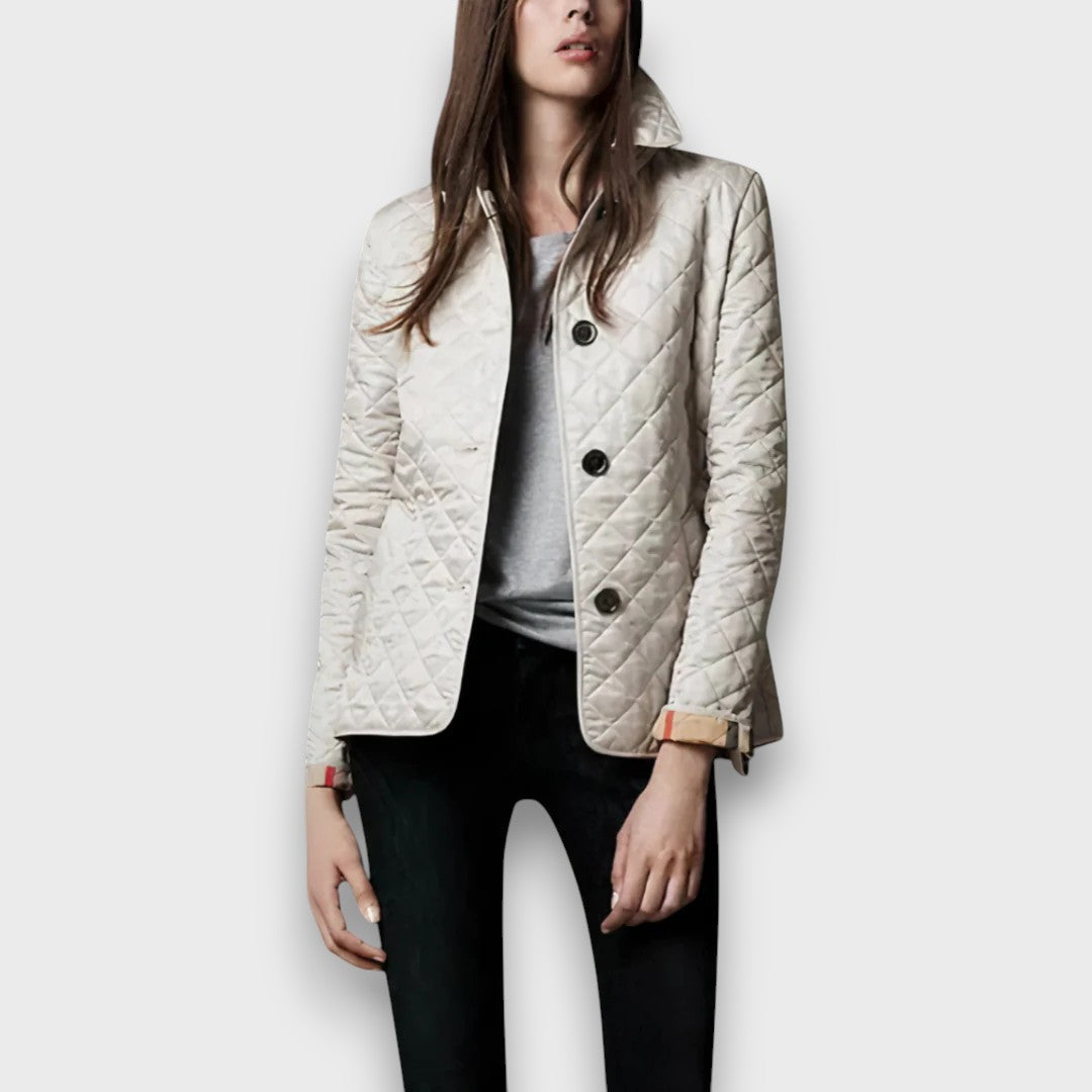 Eranis – Jachetă ușoară pentru tranziția de sezon