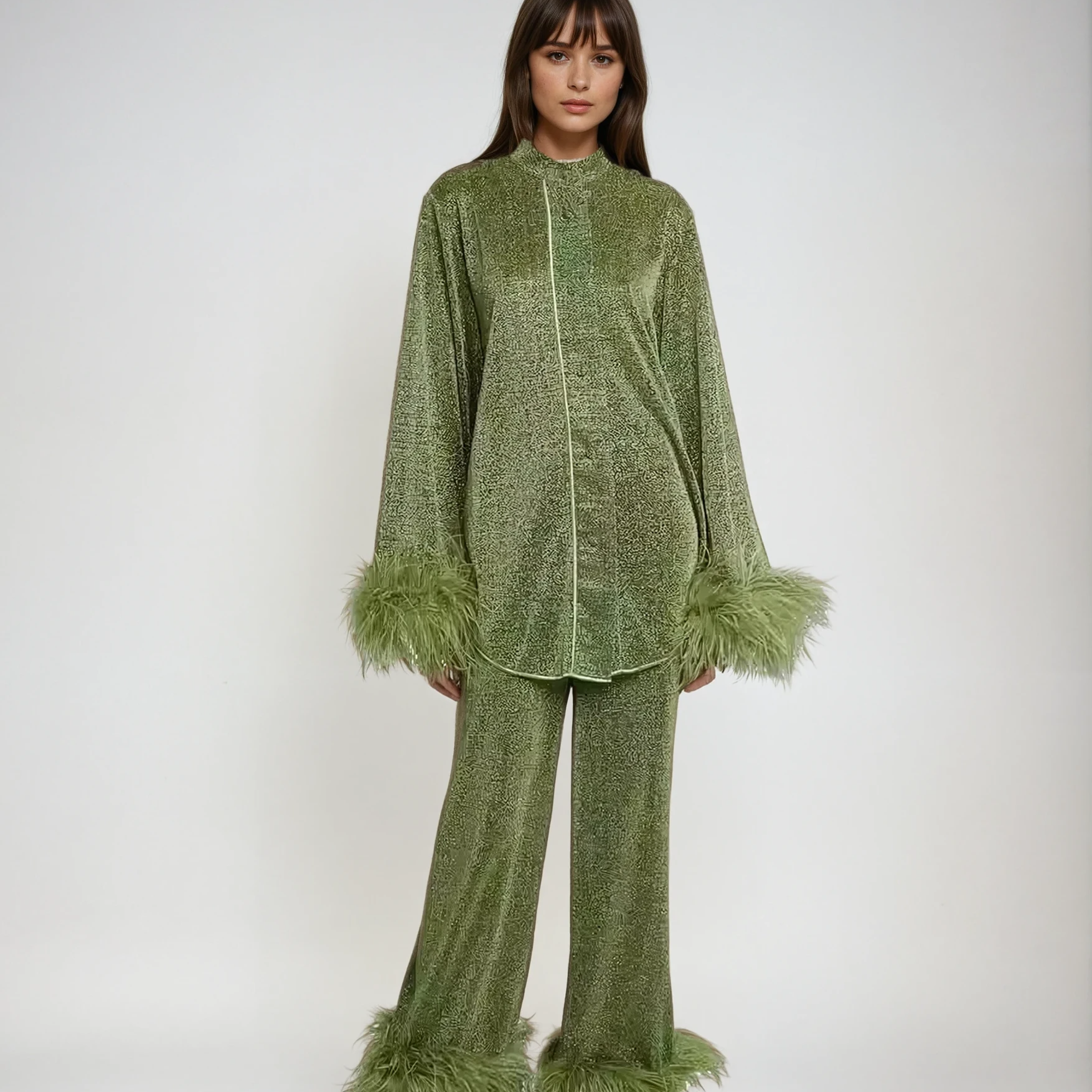 Lya - Set din două piese cu guler din pene