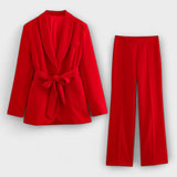 Compleu din două piese