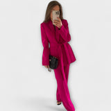 Compleu din două piese