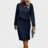 Compleu cu pulover și fustă în două piese