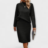 Compleu cu pulover și fustă în două piese