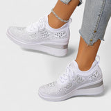 Tuyana – Pantofi ortopedici la modă