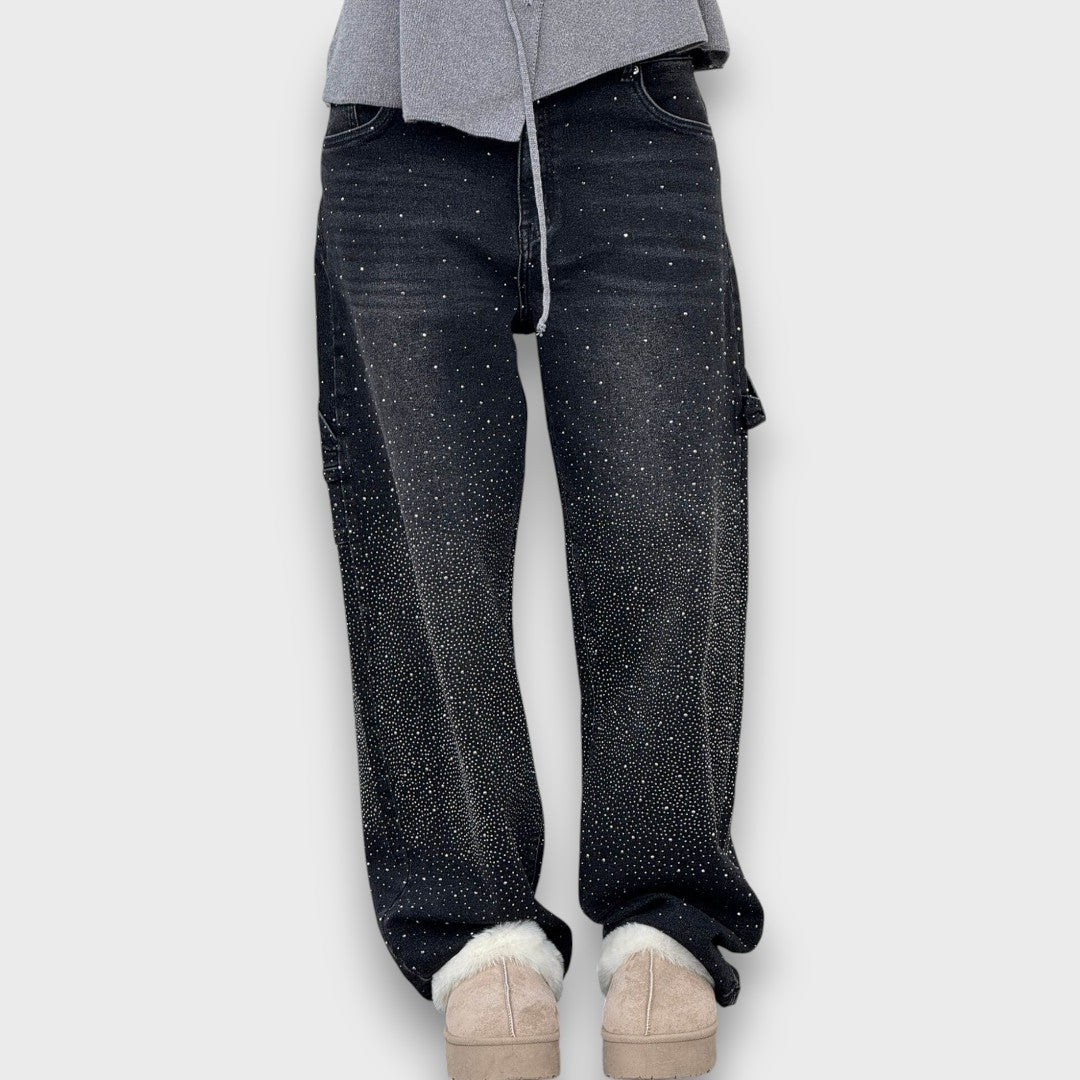 Nolene – Jeans cu finisaj strălucitor și caracter urban